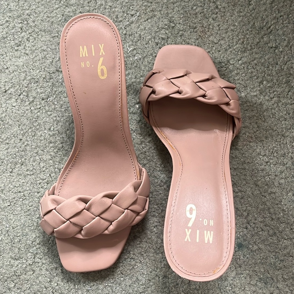 Nude Slip-on heeled flip flops